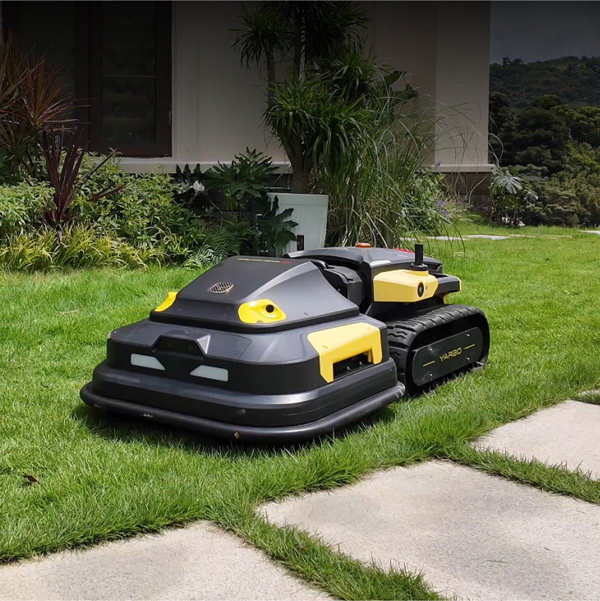 Yarbo Lawn Mower Pro attachment, module detail