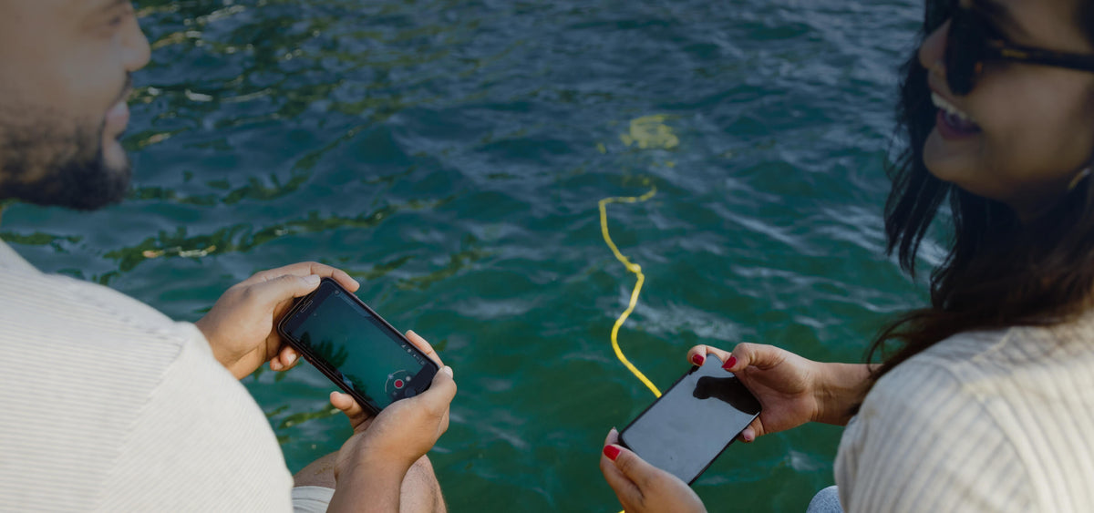 CHASING DORY smartphone control and sharing