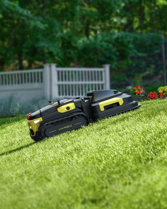 Yarbo Lawn Mower +  Blower